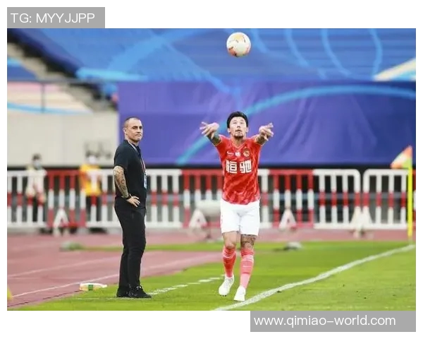 广州足球队近期状态深度解析与对比分析 广州足球队近期状态深度解析与对比分析